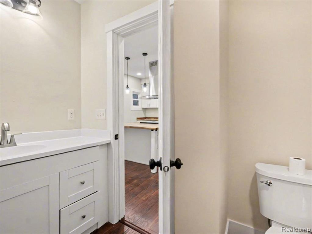 120 Depot Street Property Photo 14