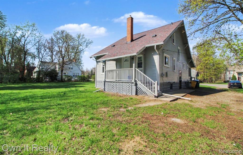 6023 Wayne Road Property Photo 2