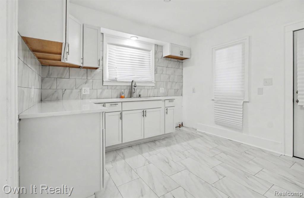 6023 Wayne Road Property Photo 16