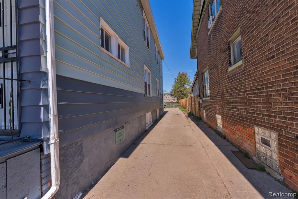 6732 Clifton Street Property Photo 5