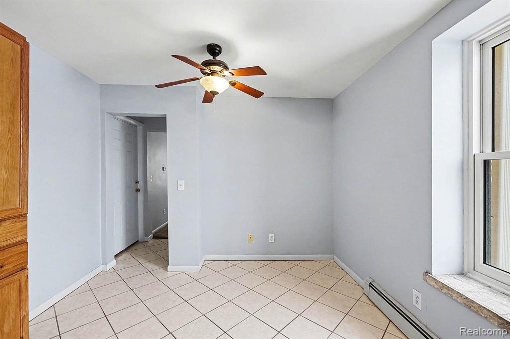 120 Seward Street Property Photo 12
