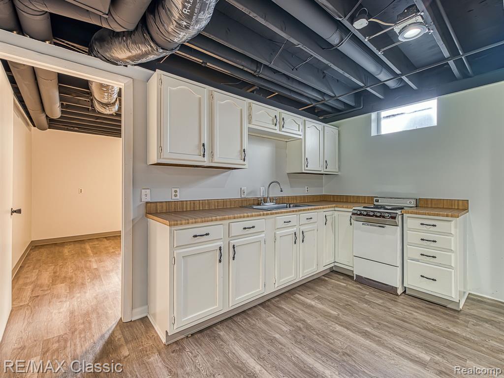 428 E Shore Drive Property Photo 32
