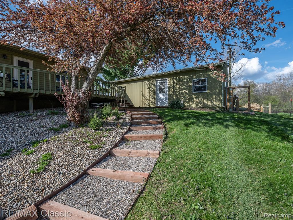428 E Shore Drive Property Photo 42