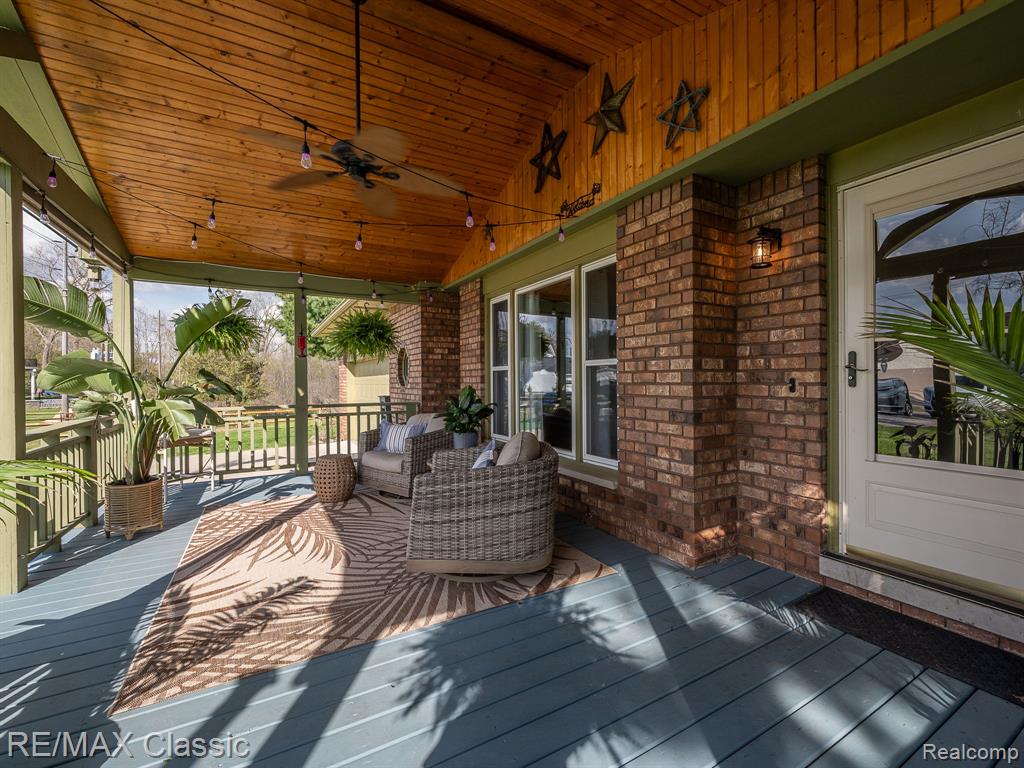 428 E Shore Drive Property Photo 58