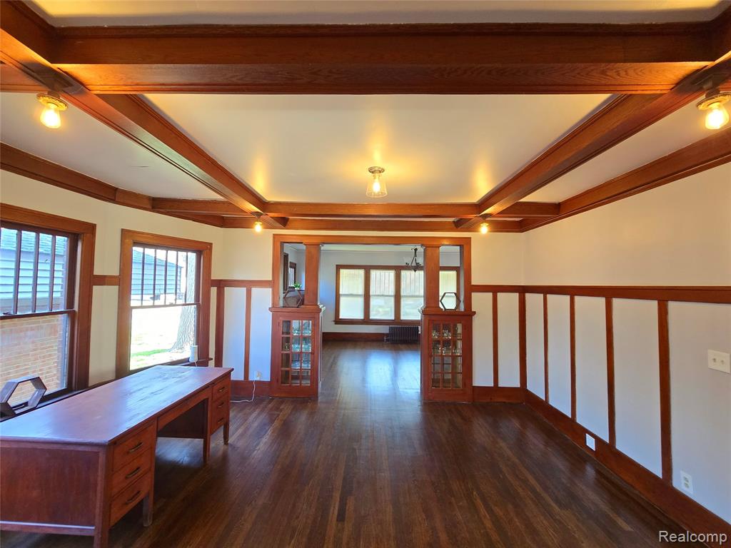 26850 W 7 Mile Road Property Photo 4