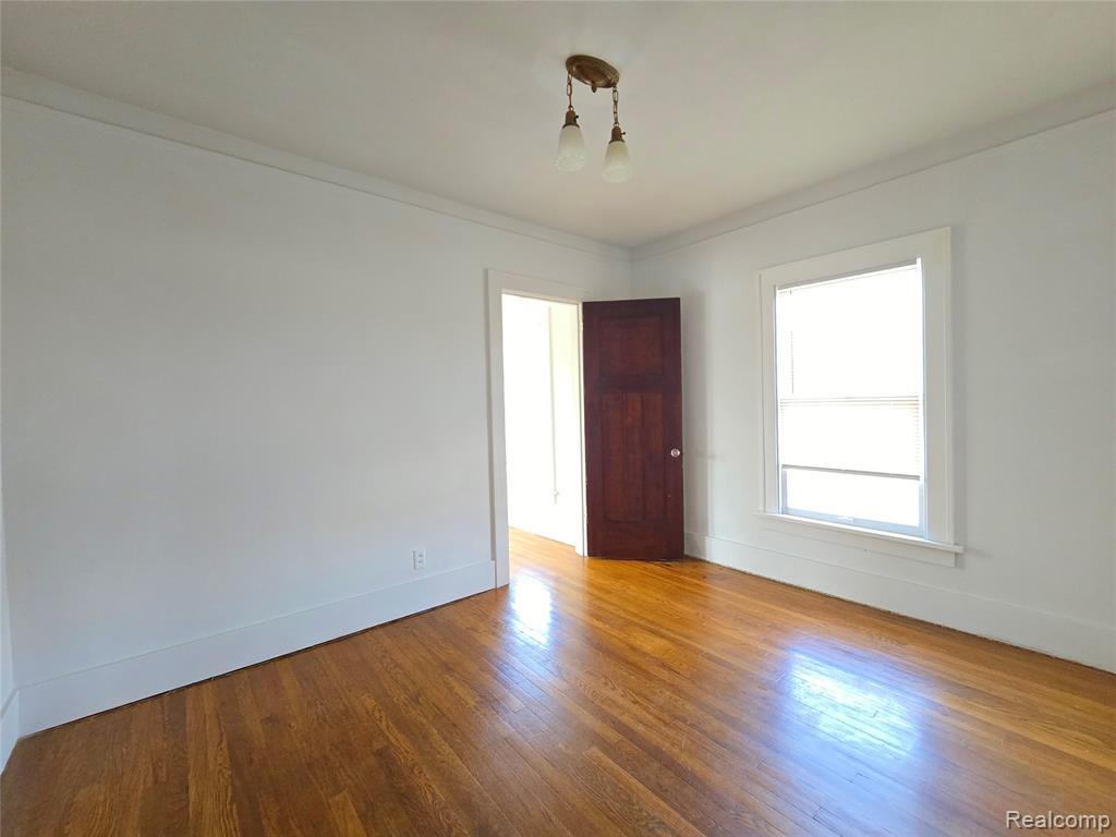 26850 W 7 Mile Road Property Photo 42