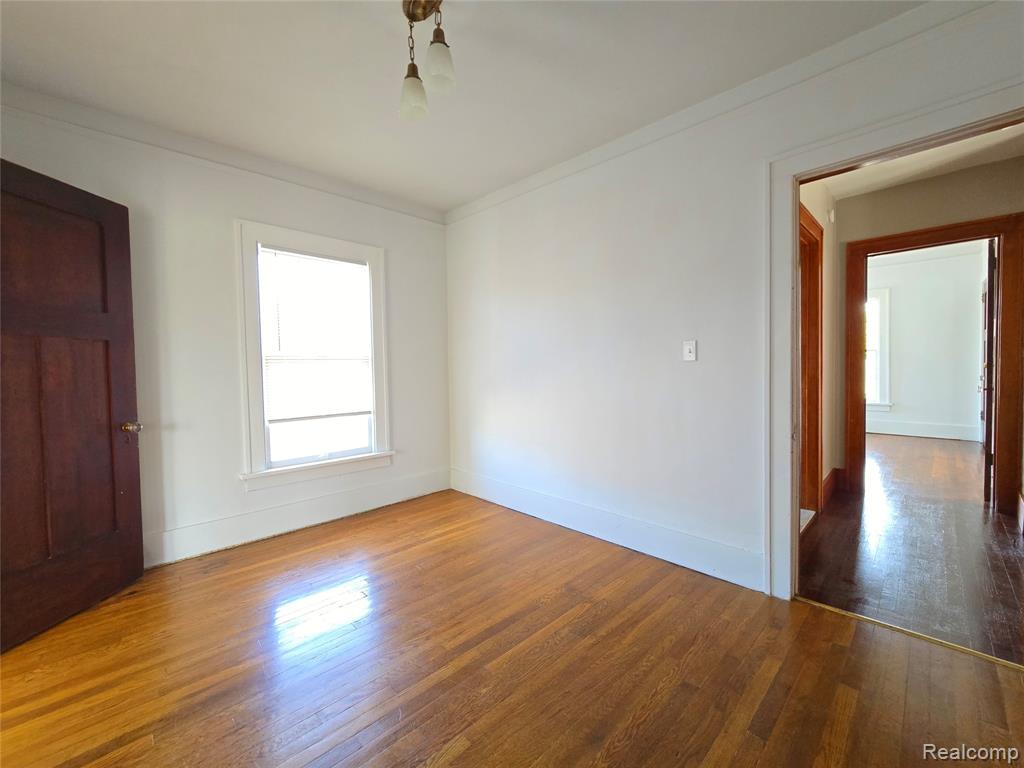 26850 W 7 Mile Road Property Photo 43