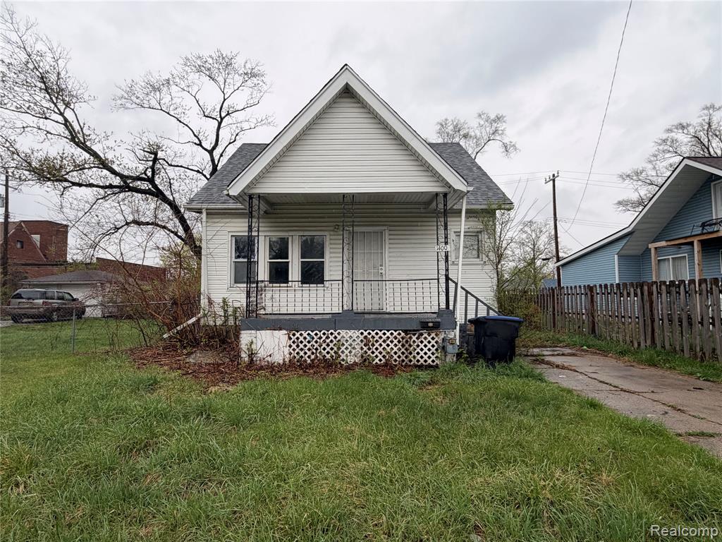 14002 Vaughan Street Property Photo 2