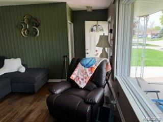 14137 Berkshire Street Property Photo 6