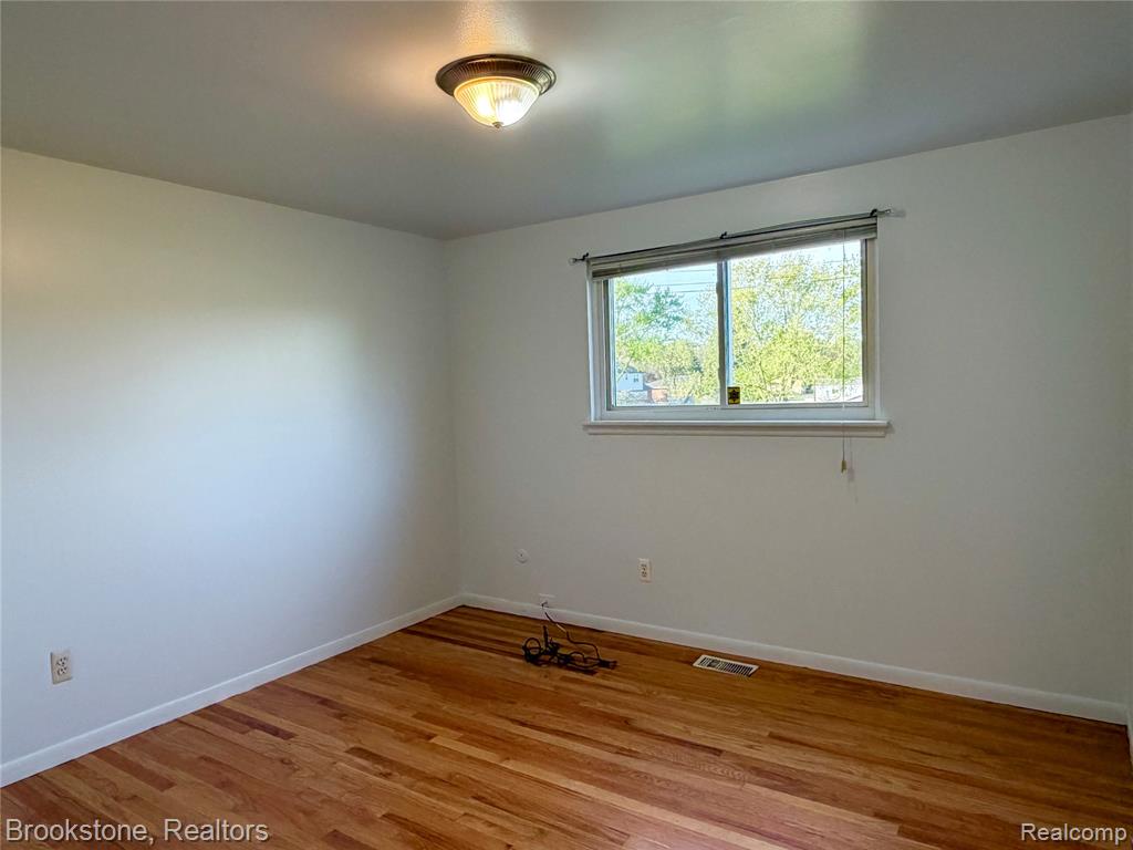 8912 Ardel Drive Property Photo 12