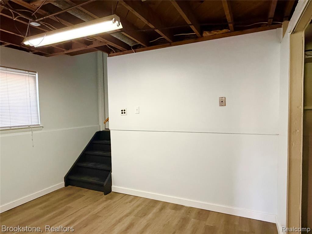 8912 Ardel Drive Property Photo 16