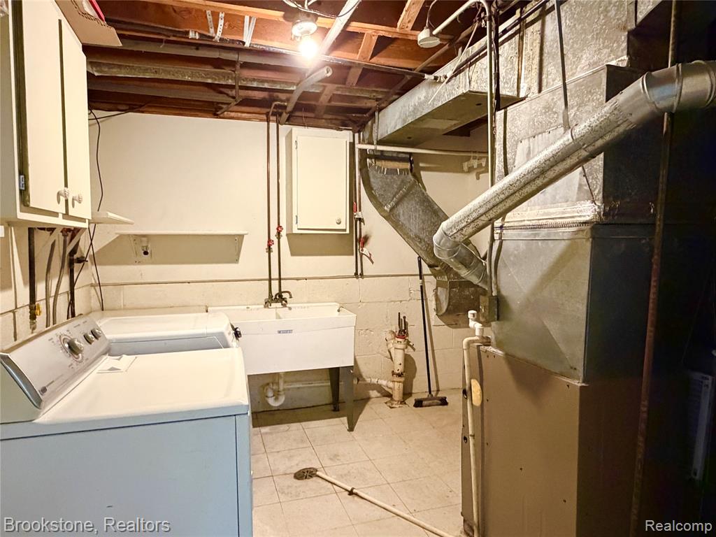 8912 Ardel Drive Property Photo 21