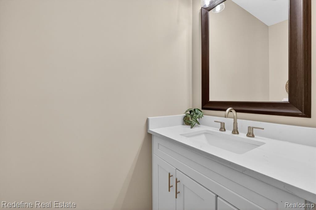 722 E Parent Avenue Property Photo 18
