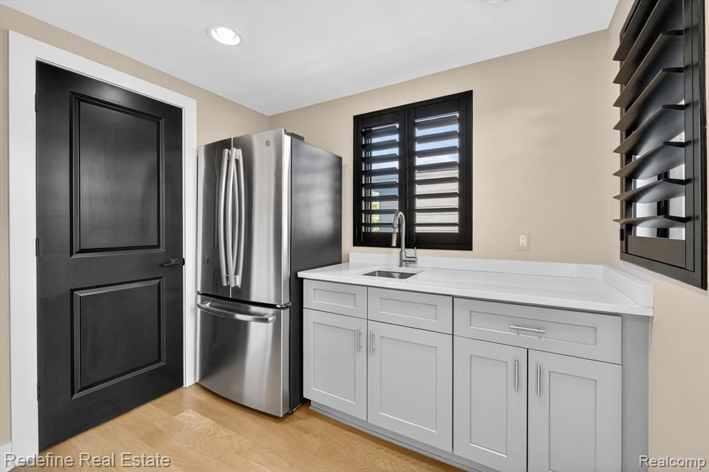 722 E Parent Avenue Property Photo 29