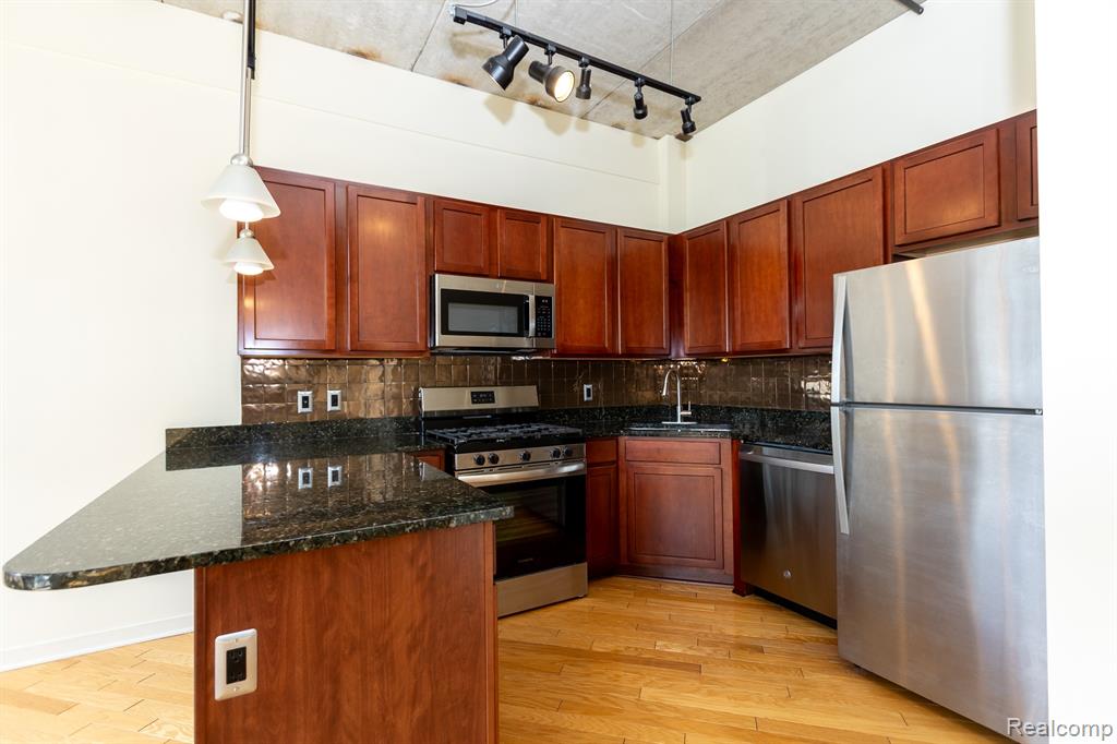 315 2nd Street Property Photo 8