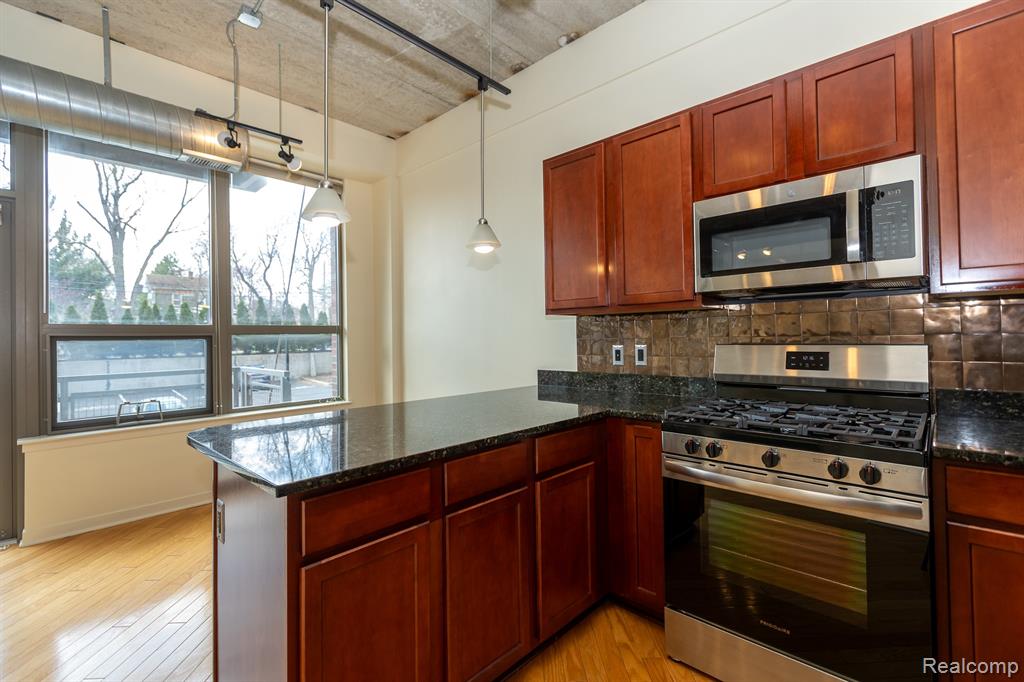 315 2nd Street Property Photo 9