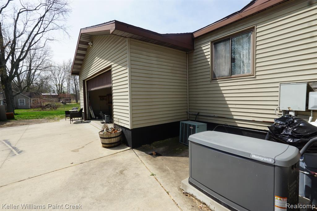 8565 Chapin Road Property Photo 17