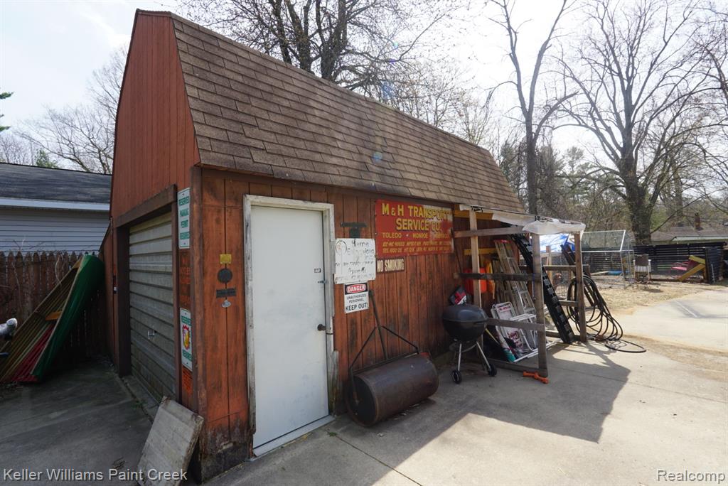 8565 Chapin Road Property Photo 19
