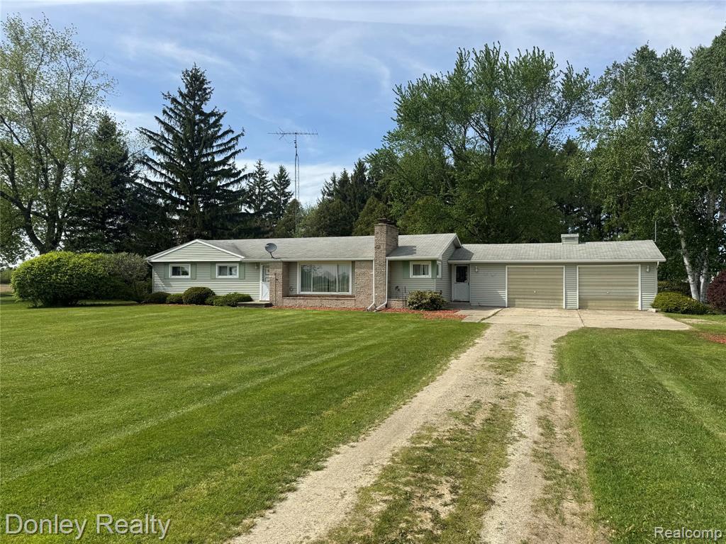 2100 W Sanilac Road Property Photo 2