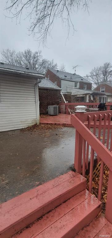 11334 Balfour Road Property Photo 4