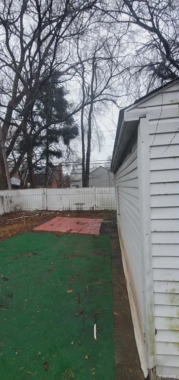 11334 Balfour Road Property Photo 5