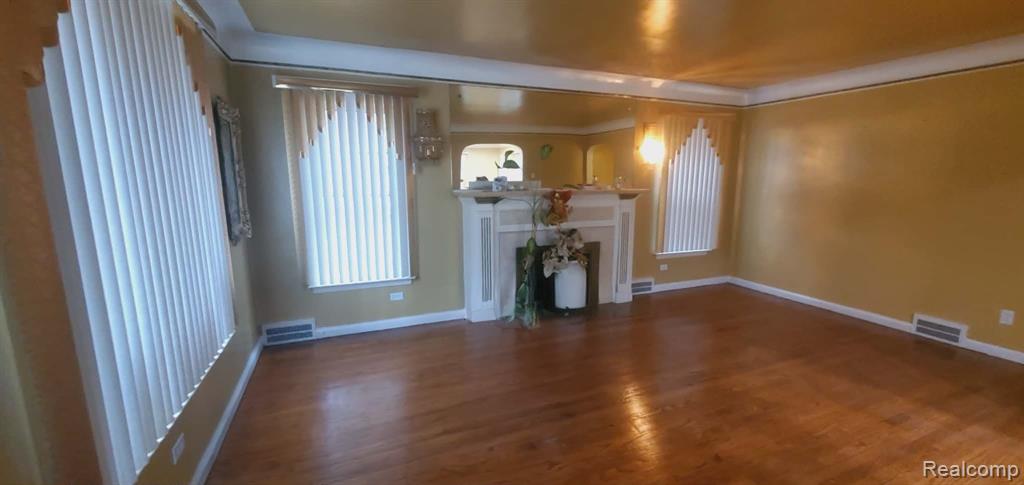 11334 Balfour Road Property Photo 6