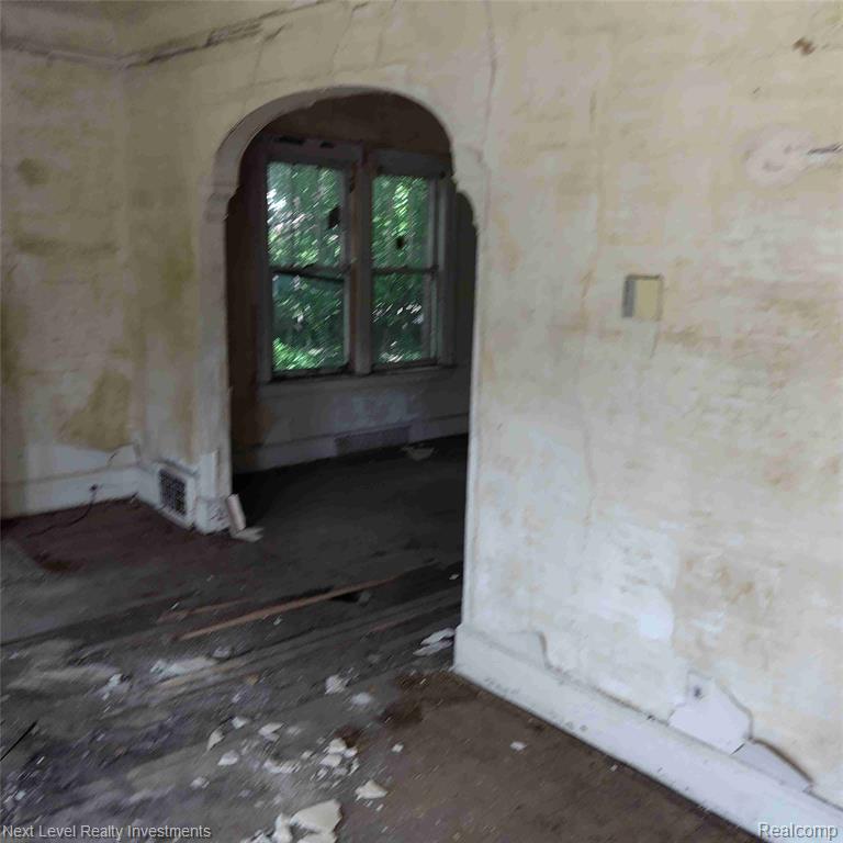 3000 Tyler Street Property Photo 4