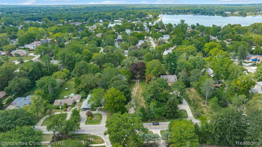 5620 Inkster Road Property Photo 1