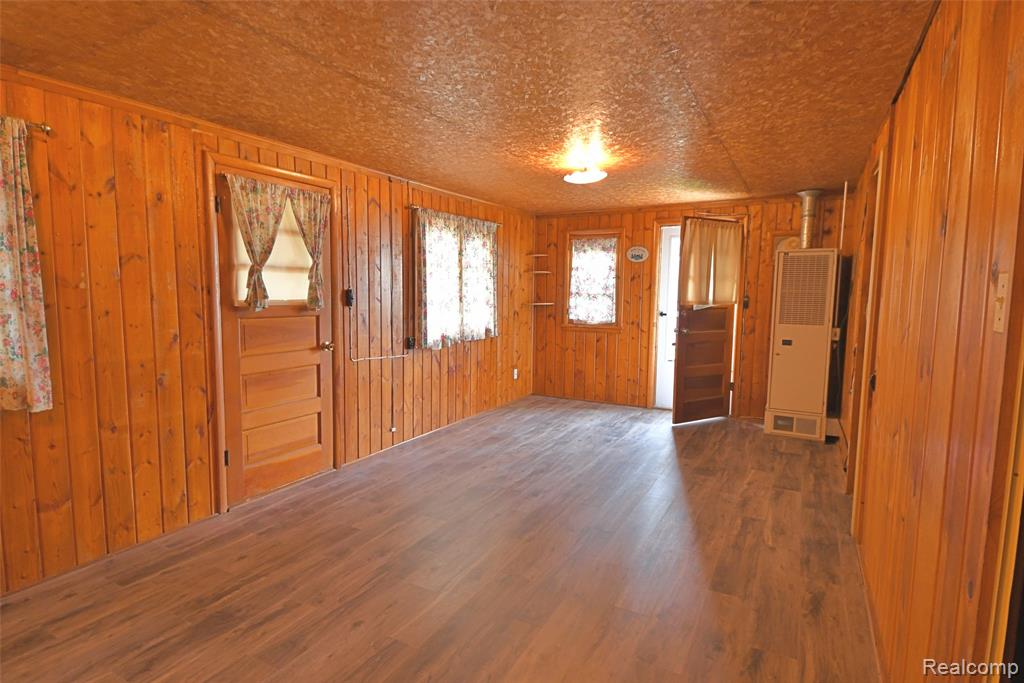 1865 Mullet Avenue Property Photo 4