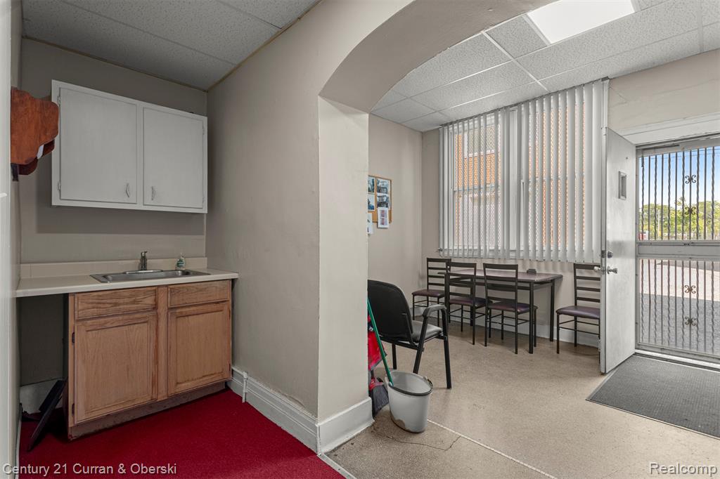 6632 W Fort Street Property Photo 7