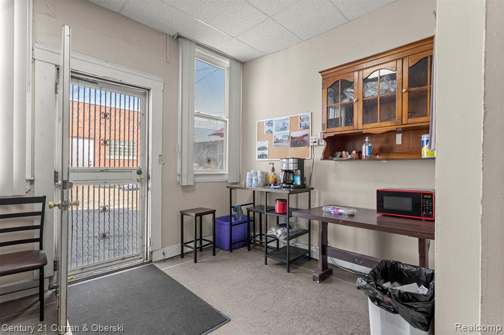 6632 W Fort Street Property Photo 8