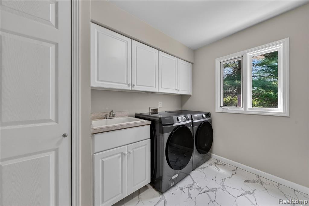 22293 Brockshire Street Property Photo 23