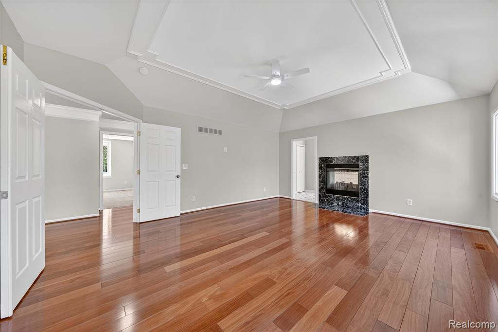 22293 Brockshire Street Property Photo 32