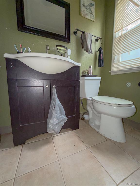 24811 Valley Avenue Property Photo 9