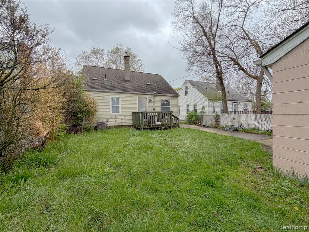 24811 Valley Avenue Property Photo 18