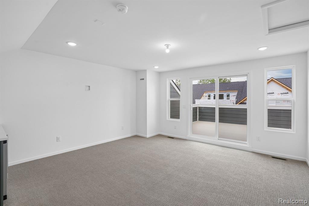 25429 Orwell Street Property Photo 27