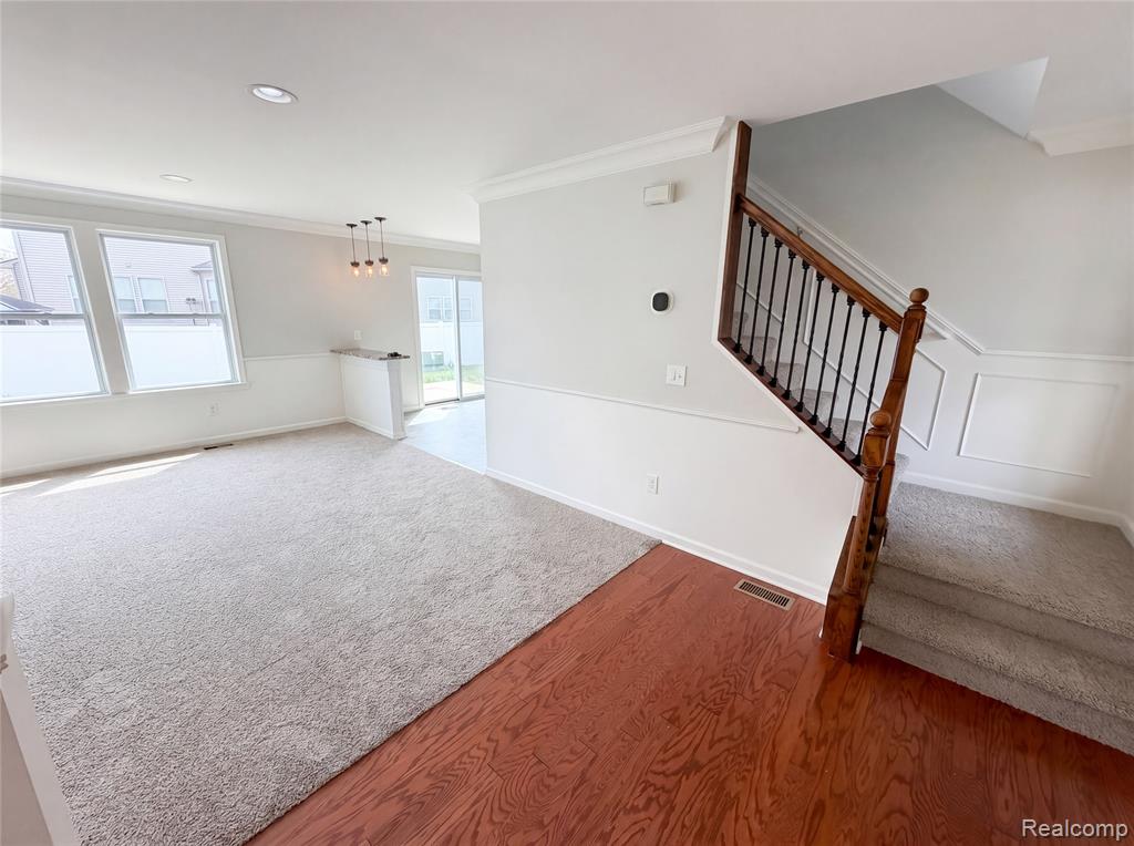 42824 Greystone Drive Property Photo 7