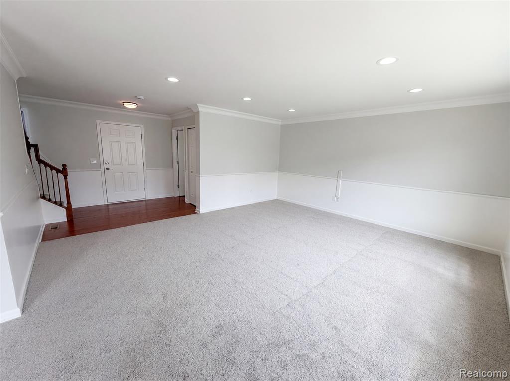 42824 Greystone Drive Property Photo 9
