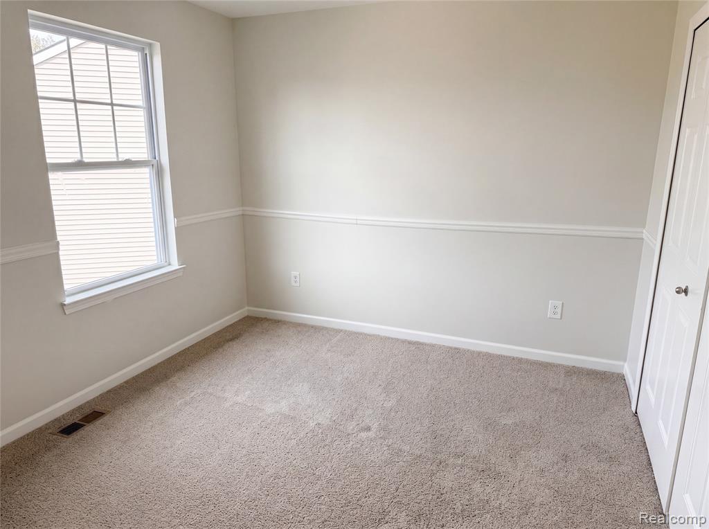 42824 Greystone Drive Property Photo 14