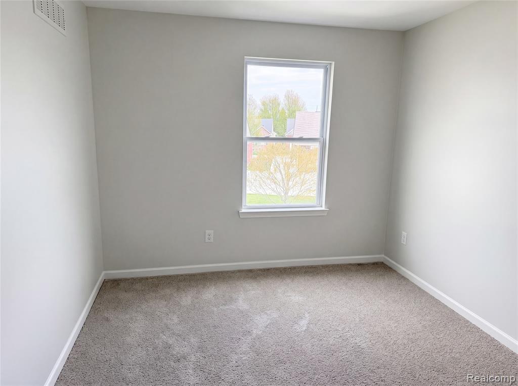 42824 Greystone Drive Property Photo 15
