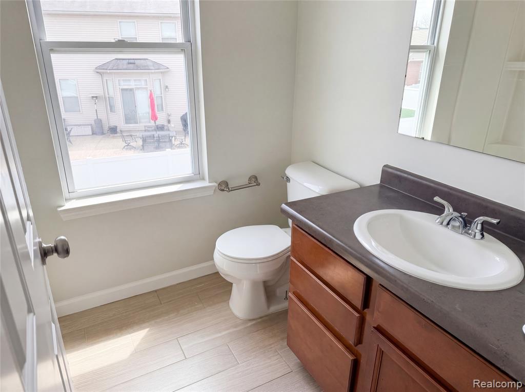 42824 Greystone Drive Property Photo 18