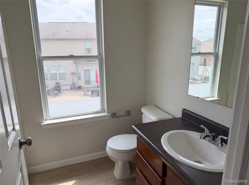 42824 Greystone Drive Property Photo 19