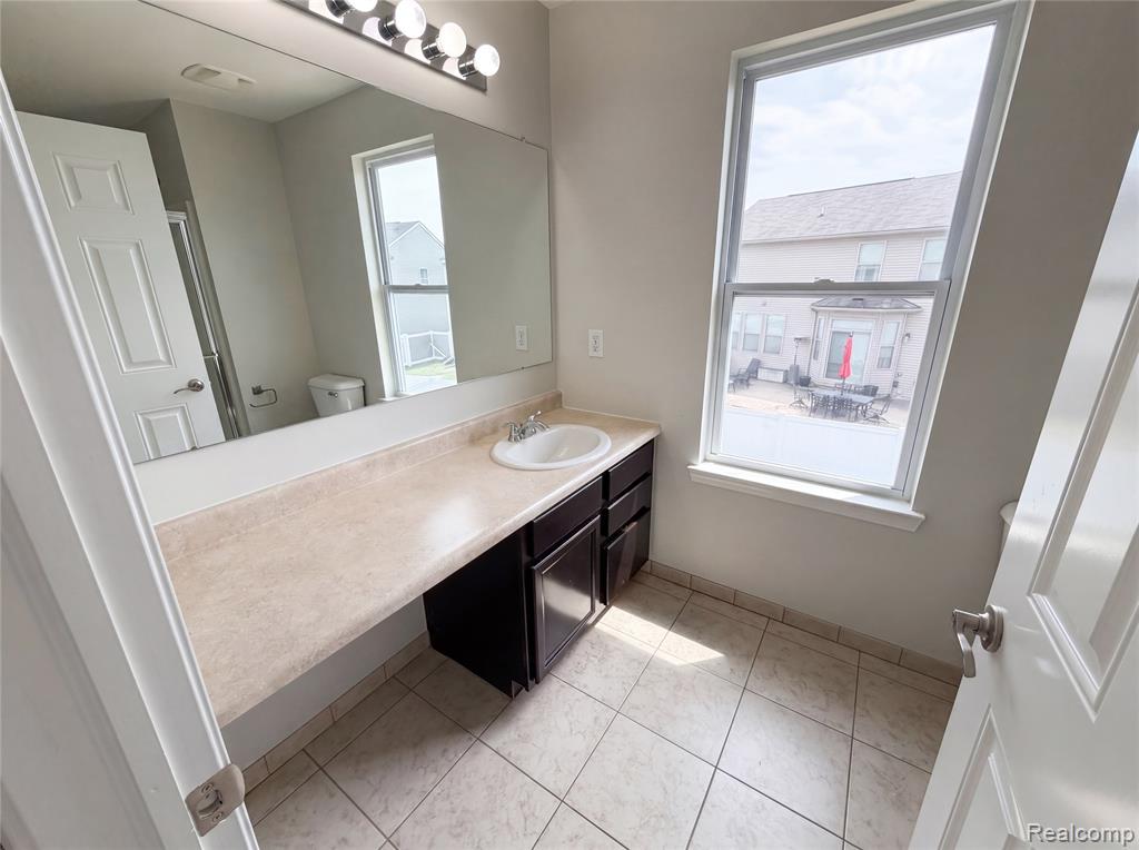 42824 Greystone Drive Property Photo 20