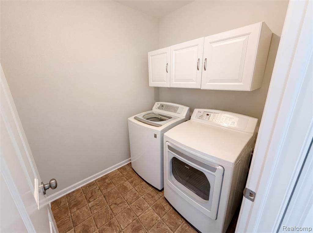 42824 Greystone Drive Property Photo 28