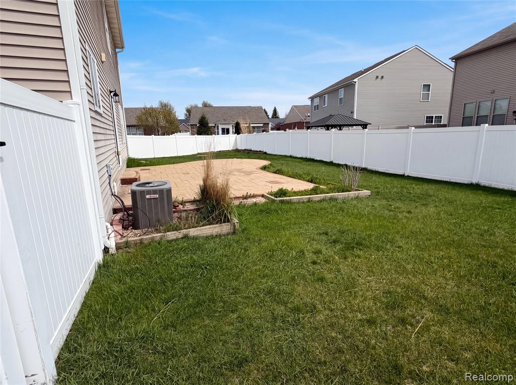 42824 Greystone Drive Property Photo 37