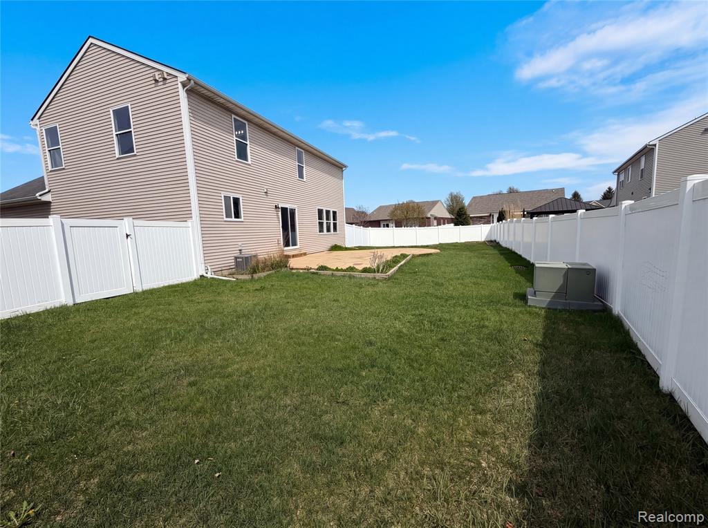 42824 Greystone Drive Property Photo 40
