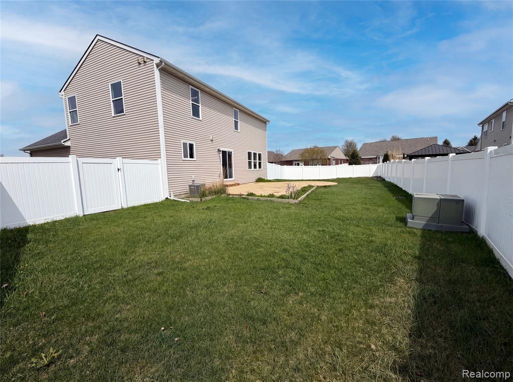 42824 Greystone Drive Property Photo 41