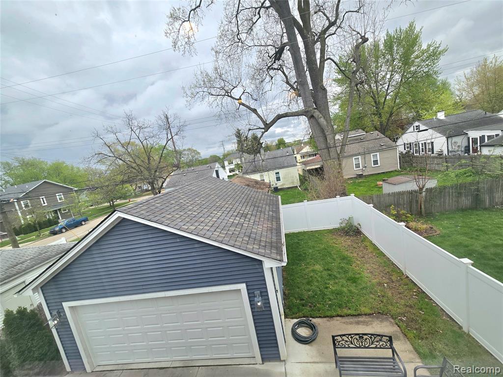 2220 Barrett Avenue Property Photo 37