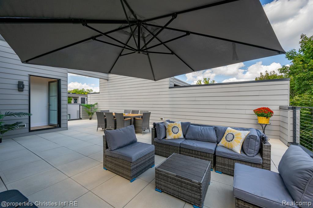 108 N Center Cove Property Photo 40