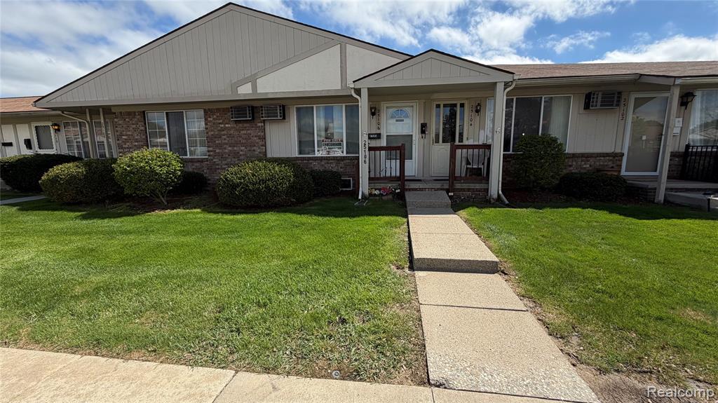 25106 Franklin Terrace Property Photo 1